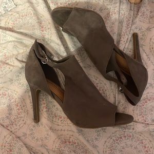 Grey Christian Siriano 4 inch heel